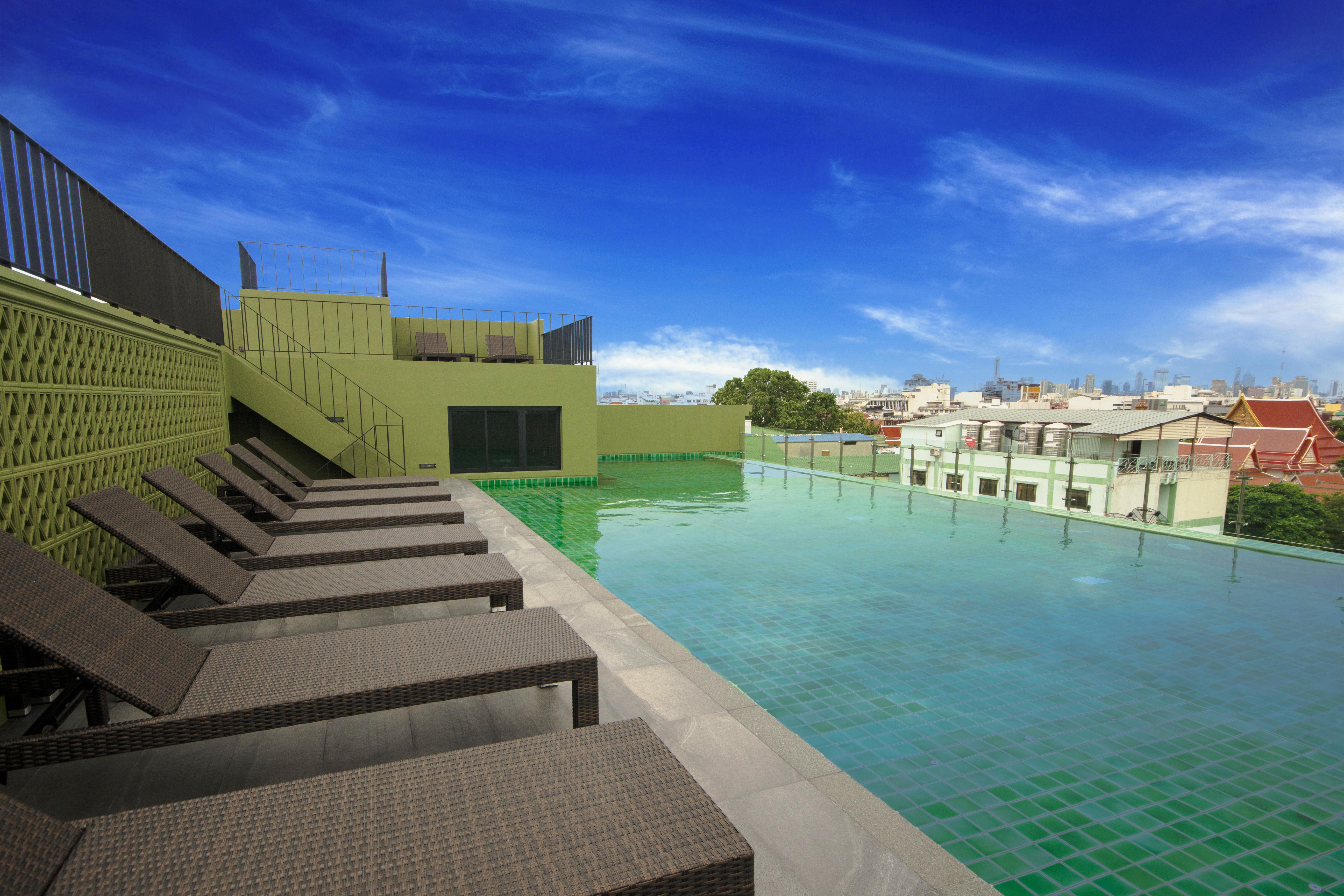 Отель Chillax Heritage Khaosan 4*